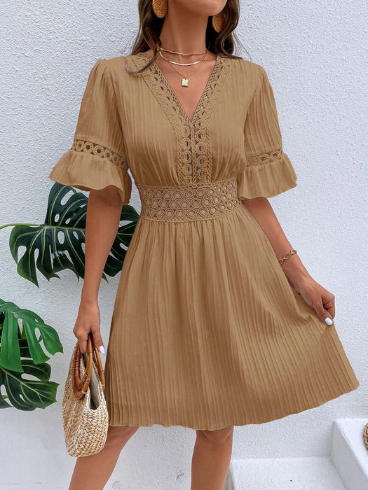 Patchwork Lace Fashion V-neck Tight Waist Solid Color Dress
