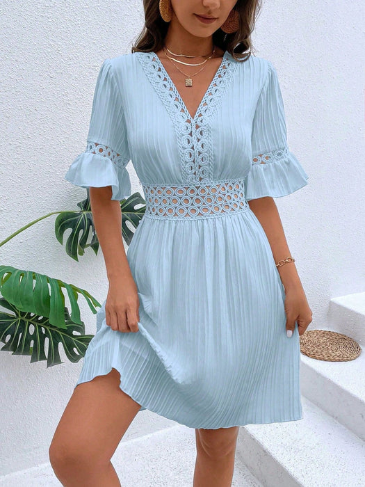 Patchwork Lace Fashion V-neck Tight Waist Solid Color Dress