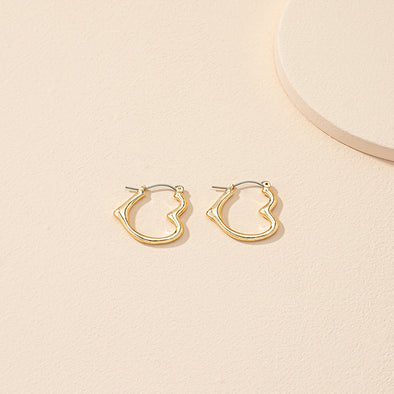 New Small Heart Earrings Simple Cutout Earrings